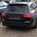 C63 išvaizdos Spoileris ant Bagažinės skirtas Mercedes S205 (W205) universalui, juodas blizgus