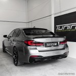 PRO style Trunk Spoiler for BMW G30 / F90, glossy black