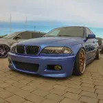 M3 išvaizdos Priekinis Bamperis, skirtas BMW E46 sedan / touring / coupe (98-05), su geltonais priešrūkiniais