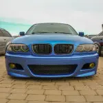 M3 išvaizdos Priekinis Bamperis, skirtas BMW E46 sedan / touring / coupe (98-05), su geltonais priešrūkiniais