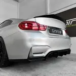 V-style Difuzorius Galiniam bamperiui skirtas BMW F80 / F82 / F83, juodas blizgus