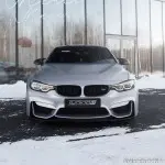 CS-style Priekinio bamperio Pažeminimas skirtas BMW F80 / F82 / F83, juodas blizgus