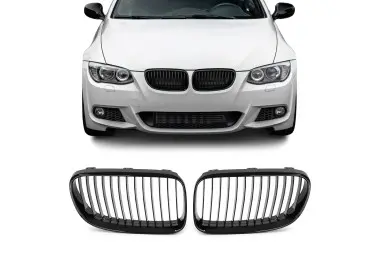 Priekinės Grotelės, komplektas skirtas BMW E92 / E93 LCI (10-13), juodos blizgios