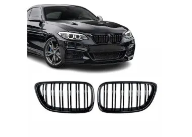 Performance priekinės Dvigubos Grotelės skirtos BMW F22 / F23 / F87, juodos blizgios