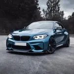 Performance priekinės Dvigubos Grotelės skirtos BMW F22 / F23 / F87, juodos blizgios