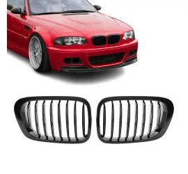 Priekinės grotelės, juodos blizgios, skirtos BMW E46...
