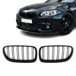 Performance dvigubos grotelės skirtos BMW F10 / F11 (10-17), juodos blizgios