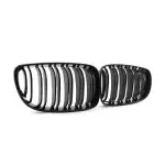Performance grotelės skirtos BMW E81 / E82 / E87 / E88, dvigubos, juodos blizgios