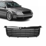 Priekinės grotelės be ženkliuko skirtos VW Passat B5.5 3BG (01-04)