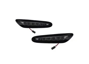 LED posūkiai ant sparnų, komplektas skirtas BMW E81 / E82 / E87 / E88, tamsinti