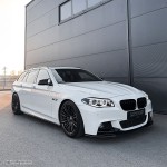 Performance Priekinis Pažeminimas skirtas BMW F10 / F11 su M-Pack, blizgus juodas