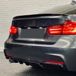 Performance galinio bamperio Difuzorius skirtas BMW F30 / F31 su M-Pack (316 / 318 / 320), juodas blizgus