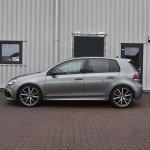 R20 išvaizdos slenksčių komplektas tinkantis VW Golf 6 (08-13)