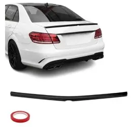 E63 išvaizdos galinio dangčio spoileris skirtas...