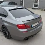 AC išvaizdos Spoileris ant Galinio Stiklo skirtas BMW F10 Sedan, juodas blizgus