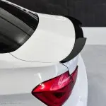 M4 style galinio dangčio spoileris skirtas BMW F30 / F80 (11-18), juodas blizgus