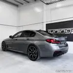 PRO style Spoileris ant bagažinės skirtas BMW G30 / F90, juodas blizgus