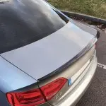 Galinio bagažinės dangčio spoileris skirtas Audi A4 B8 sedan (08-15), juodas blizgus