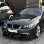 WR Priekinis Pažeminimas skirtas BMW E90 / E91 LCI M-Pack, juodas blizgus - SUSTIPRINTA VERSIJA