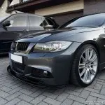 WR Priekinis Pažeminimas skirtas BMW E90 / E91 LCI M-Pack, juodas blizgus - SUSTIPRINTA VERSIJA