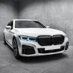 Priekinės Grotelės skirtos BMW G11 / G12 LCI (19-22), juodos blizgios