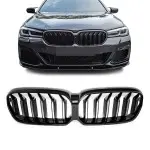 Performance priekinės Grotelės skirtos BMW G30 / G31 / F90 LCI (21-), juodos blizgios
