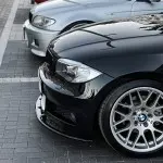 WR Priekinis Pažeminimas skirtas BMW E82 / E88 su M-Sport bamperiu, juodas blizgus