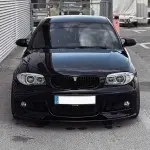 WR Priekinis Pažeminimas skirtas BMW E82 / E88 su M-Sport bamperiu, juodas blizgus