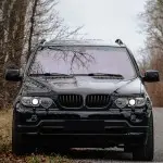 Priekinės Grotelės, komplektas tinkantis BMW X5 E53 facelift (04-06), juodos blizgios