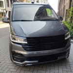 Front badgeless Grille for VW T6.1 (19-), glossy black