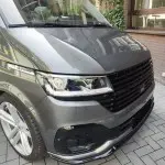 Priekinės Grotelės be ženkliuko skirtos VW T6.1 (19-), juodos blizgios
