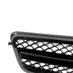 C63 išvaizdos Priekinės Grotelės skirtos Mercedes W204 / S204 / C204 (07-14), juodos blizgios