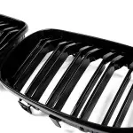 Performance priekinės Grotelės skirtos BMW E81 / E87, dvigubos, juodos blizgios