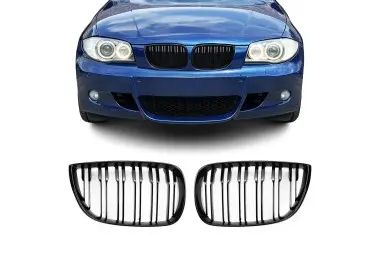 Performance priekinės Grotelės skirtos BMW E81 / E87, dvigubos, juodos blizgios