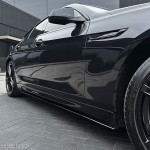 F-PERFORMANCE Poslenksčiai / Slenksčių apdailos, komplektas skirtas BMW F06 Gran Coupe, juodi blizgūs