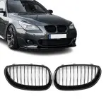 Priekinės Grotelės, komplektas skirtas BMW E60 / E61, juodos blizgios