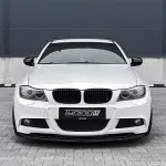 Priekinės Grotelės, komplektas skirtas BMW E90 / E91 LCI (08-11), juodos blizgios