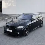 Priekinės Grotelės, komplektas skirtas BMW E90 / E91 LCI (08-11), juodos blizgios