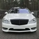 Priekinės Grotelės skirtos Mercedes-Benz W221 (09-13) be distroniko, juodos blizgios