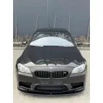 Performance Priekinis Pažeminimas skirtas originaliam BMW F10 M5 bamperiui, juodas blizgus