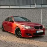 M look Priekinis Bamperis skirtas BMW E60 / E61 LCI (07-10) su 18 mm PDC angomis