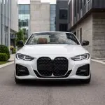 Priekinės Grotelės skirtos BMW G22 / G23 su standartiniu distroniku (be Driving Assistant Pro), juodos blizgios