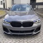 Diamond Priekinės Grotelės skirtos BMW G30 / G31 / F90 LCI (20-23), juodos blizgios