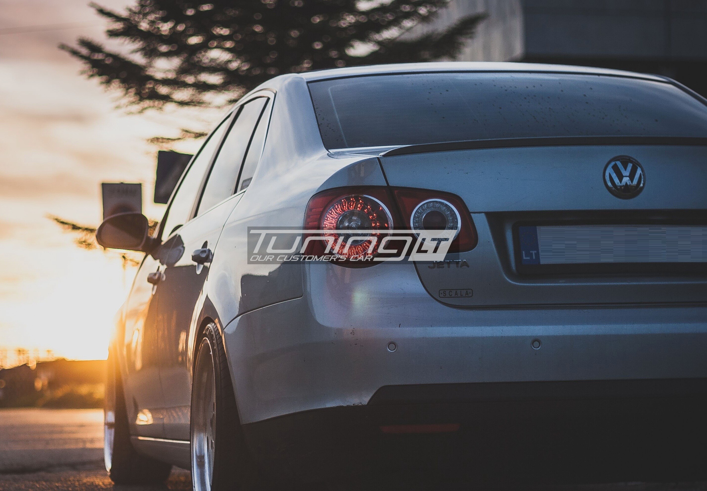 VW Jetta MK5 lip spoileris spoileriukas (bagažinės)