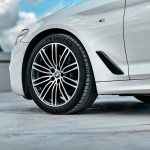 Apdailos ant priekinių sparnų, komplektas, skirtas BMW G30 / G31 (17-23), juodos blizgios