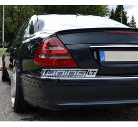 E63 style trunk spoiler for Mercedes W211, glossy black