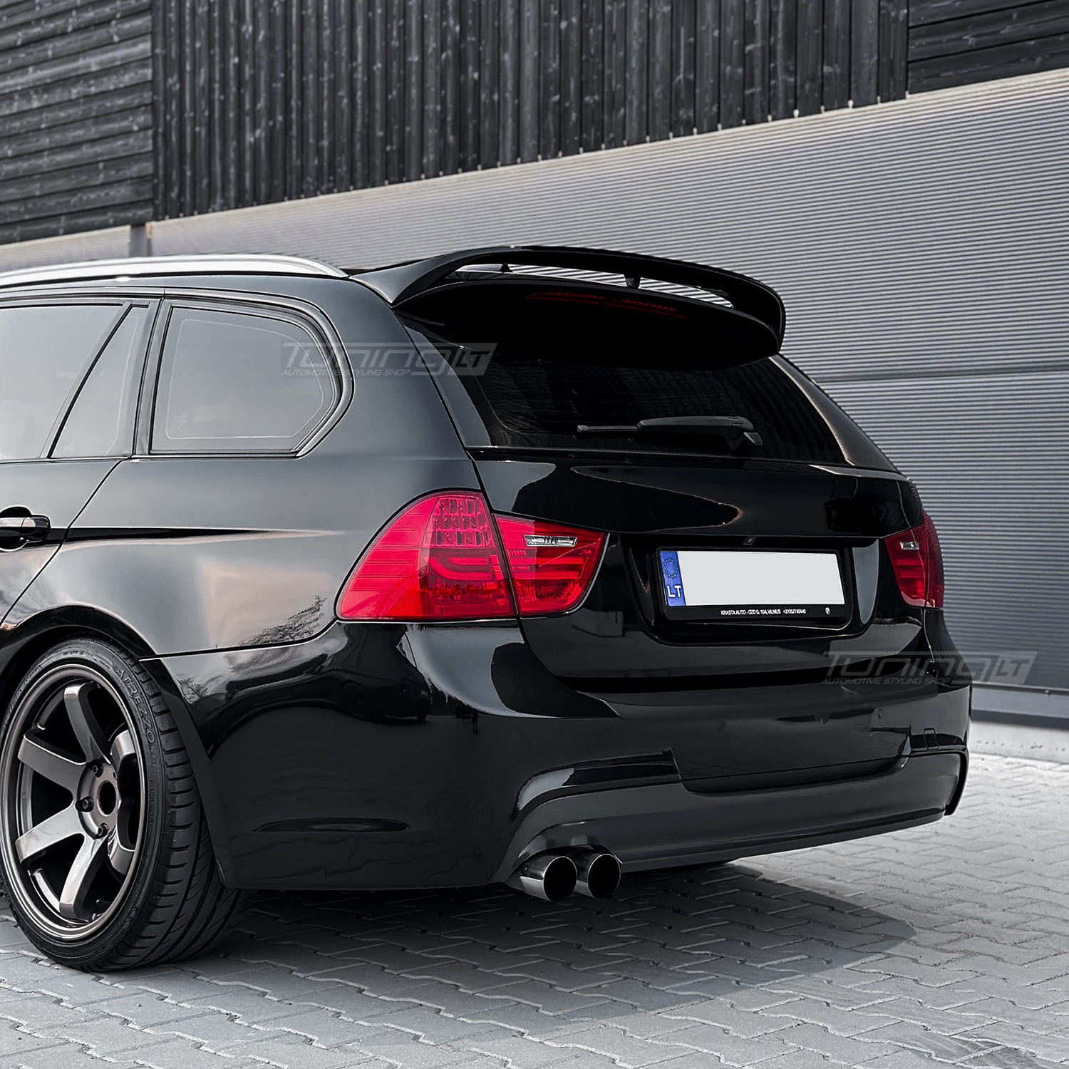 For BMW E91 Touring Performance Roof Spoiler, glossy black