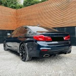 Performance Paketas skirtas BMW G30 / G31 PRELCI (17-20) su M-Pack, juodas blizgus