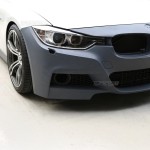 M-Pack Priekinis Bamperis skirtas BMW F30 / F31, be PDC, su žibintų apiplovimo angomis